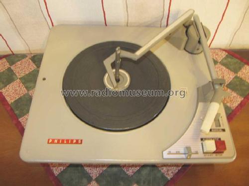Plattenwechsler-Chassis WC 80 AG1025W /22; Philips Radios - (ID = 1178292) R-Player