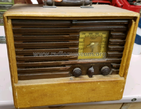 X-1452 ; Pilot Electric Mfg. (ID = 2612592) Radio