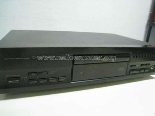 Compact Disc Player PD-207; Pioneer Corporation; (ID = 2134195) R-Player