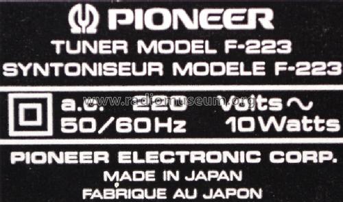 FM/AM Digital Synthesizer Tuner F-223 / F-223-S; Pioneer Corporation; (ID = 1352497) Radio