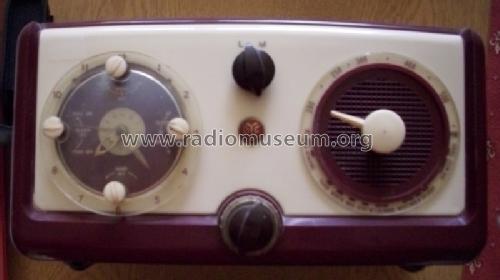 P100; Pye Ltd., Radio (ID = 1415215) Radio