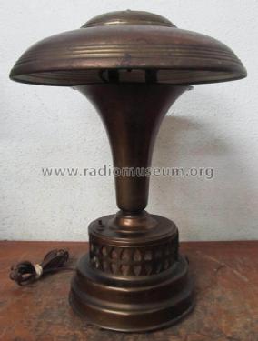 500 ; Radio Lamp Company; (ID = 1656709) Radio