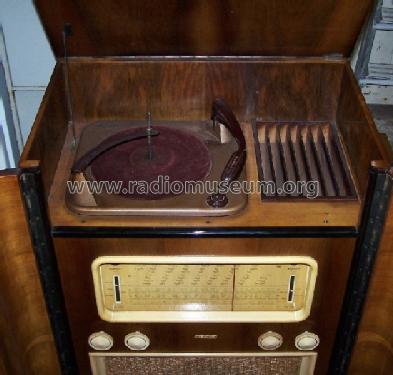 Radiobell Consolette Luxe ; Bell Telephone Mfg. (ID = 396055) Radio