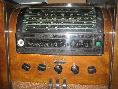 12Q4 Ch= RC-338; RCA RCA Victor Co. (ID = 1692384) Radio