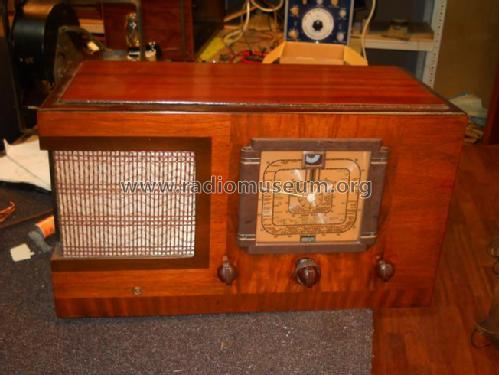 86T44 ; RCA RCA Victor Co. (ID = 1381727) Radio