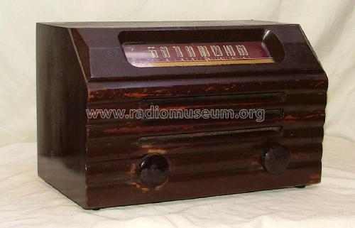 8X53 Ch= RC-1064; RCA RCA Victor Co. (ID = 1852623) Radio