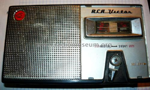 Eight Transistor All Wave Super; RCA RCA Victor Co. (ID = 1813680) Radio