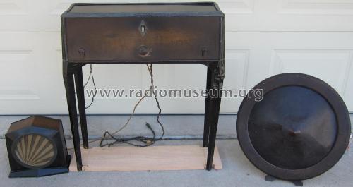 Radiola 33 AC; RCA RCA Victor Co. (ID = 1886547) Radio