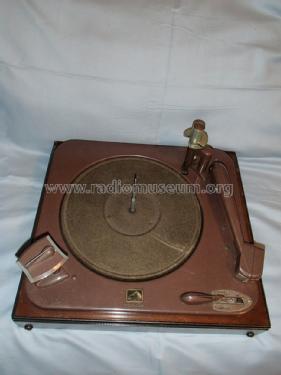 V-215 Ch= RC-564; RCA RCA Victor Co. (ID = 1652296) Radio