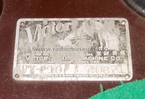 Victrola 210 ; RCA RCA Victor Co. (ID = 2289639) TalkingM