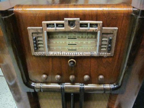 812K ; RCA Victor (ID = 2579624) Radio