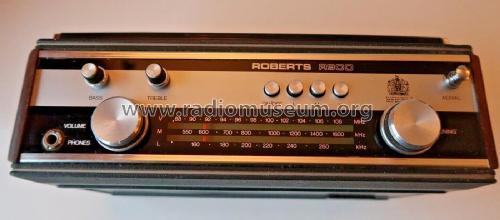 R900; Roberts Radio Co.Ltd (ID = 2881670) Radio