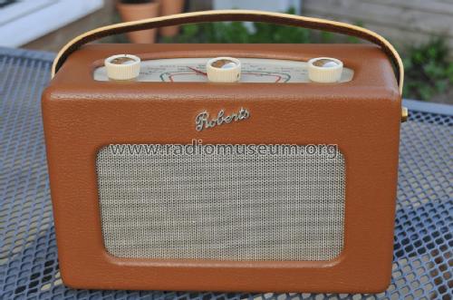 RT1; Roberts Radio Co.Ltd (ID = 1880806) Radio