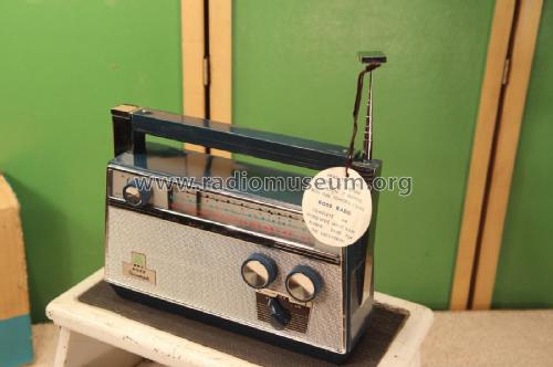 Triumph RE-800; Ross Electronics (ID = 2265878) Radio