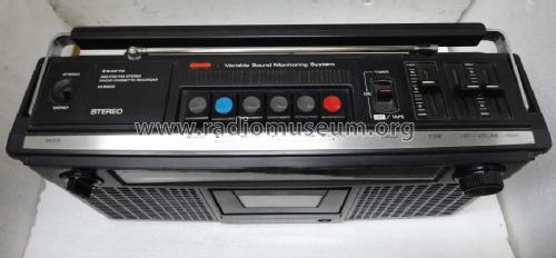 AM/FM/FM Stereo Radio Cassette Recorder M9902; Sanyo Electric Co. (ID = 1251688) Radio