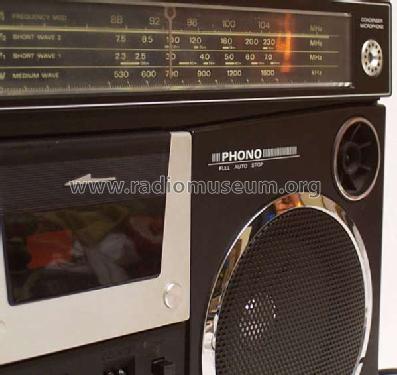 4 Band Radio/Cassette Recorder M4500KE; Sanyo Electric Co. (ID = 285133) Radio