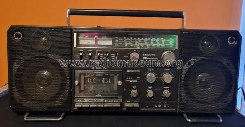 Stereo Cassette Recorder M9998K; Sanyo Electric Co. (ID = 2988943) Radio