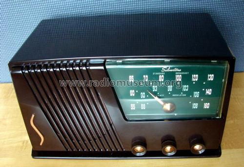 Silvertone 18 Ch= 132.877 Order=57D 018; Sears, Roebuck & Co. (ID = 1851973) Radio