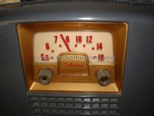 Silvertone 220 Ch= 528.173 Order=57E 0220; Sears, Roebuck & Co. (ID = 729912) Radio