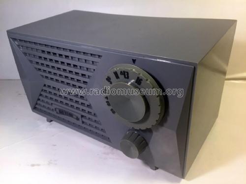 Silvertone 7000 Ch= 132.42000 Order=57D 7000; Sears, Roebuck & Co. (ID = 2223693) Radio