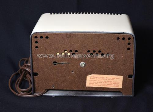 Silvertone 9001 Ch= 132.857 Order=57E 09001; Sears, Roebuck & Co. (ID = 2518629) Radio