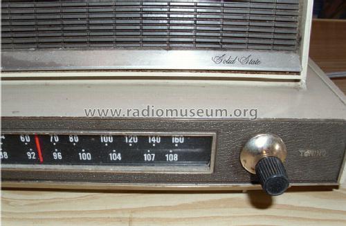 Silvertone Solid State 8014 Beige Ch= 132.40702 Order=57P 8014; Sears, Roebuck & Co. (ID = 1223810) Radio