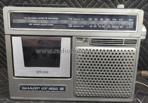 FM/AM Radio Cassette Recorder GF-1850; Sharp; Osaka (ID = 2982456) Radio