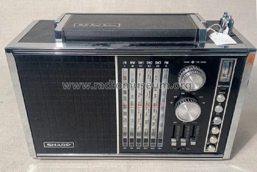 Multi Band Deluxe FV-1800A; Sharp; Osaka (ID = 2828521) Radio