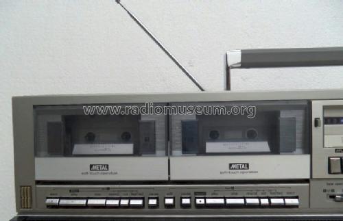 The Searcher 4 Band Stereo Radio Cassette Recorder GF-777Z; Sharp; Osaka (ID = 1016675) Radio