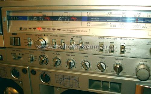 The Searcher 4 Band Stereo Radio Cassette Recorder GF-777Z; Sharp; Osaka (ID = 2051991) Radio