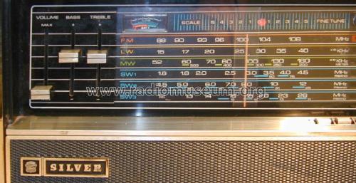 Space Master XF900; Silver Brand - Shin- (ID = 1356193) Radio