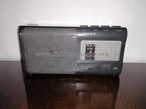 4 Band Receiver ICF-880L; Sony Corporation; (ID = 2788094) Radio