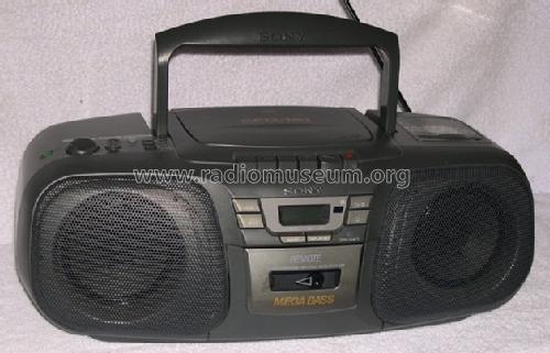 CD Radio Cassette-Corder CFD-151; Sony Corporation; (ID = 763061) Radio