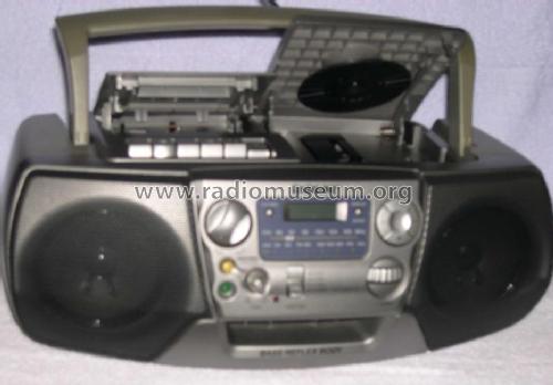 CD Radio Cassette-Corder CFD-V17; Sony Corporation; (ID = 728889) Radio