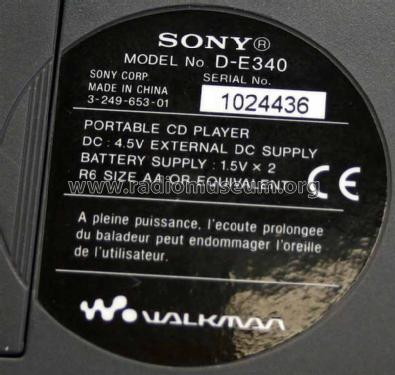 CD Walkman D-E340; Sony Corporation; (ID = 1723355) R-Player
