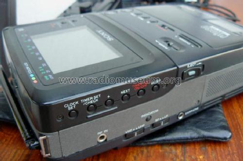 Video Walkman / Video TV Recorder GV-8E; Sony Corporation; (ID = 1055057) Televisore
