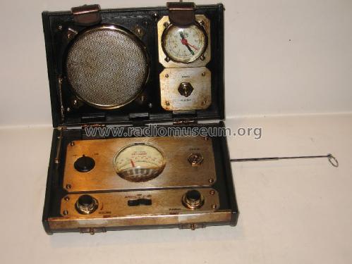 Travel Series Radio Alarm Clock ; Spirit of St. Louis, (ID = 1075569) Radio