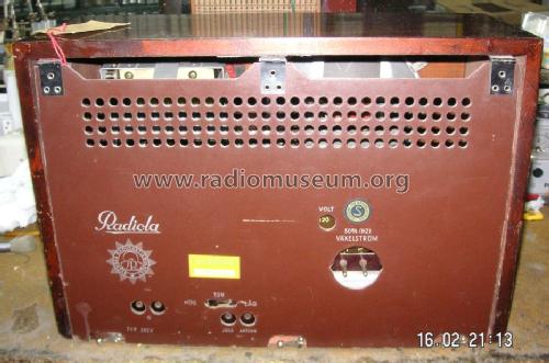 Radiola 382 V; SR, Svenska (ID = 1386496) Radio