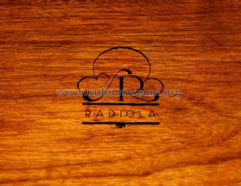 Radiola M40; SR, Svenska (ID = 1610956) Radio