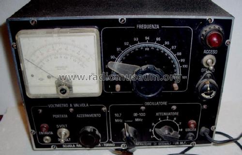Generatore di segnali per FM ; SRE - Scuola Radio (ID = 1965838) Ausrüstung