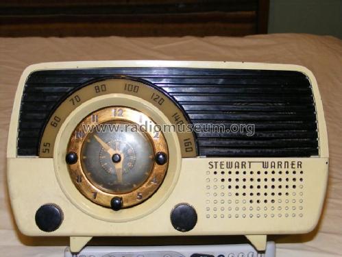 9162-B ; Stewart Warner Corp. (ID = 1009681) Radio