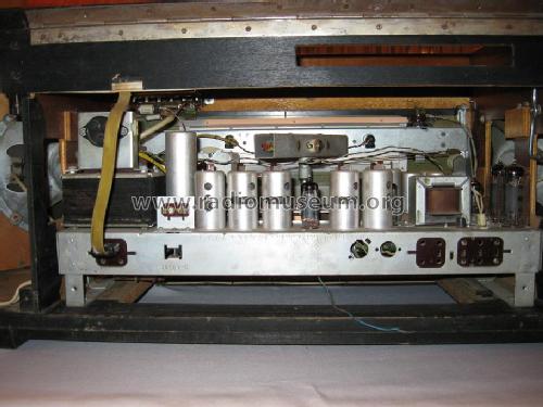 Estonia 3M; Punane, (ID = 730197) Radio