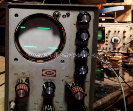 Oscilloscope TO-3; Tech Instruments Co. (ID = 2729672) Equipment