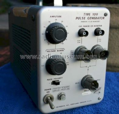 Pulse Generator 109; Tektronix; Portland, (ID = 1345721) Equipment