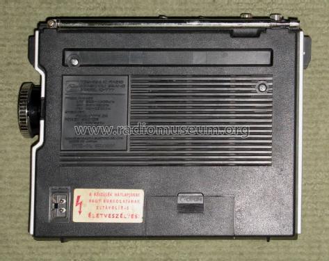 IC-777; Toshiba Corporation; (ID = 988700) Radio