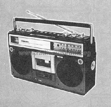 Stereo Radio Cassette Recorder RT-8200S; Toshiba Corporation; (ID = 97856) Radio
