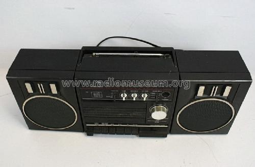 Stereo Radio Cassette Recorder RT-SX1; Toshiba Corporation; (ID = 1498093) Radio