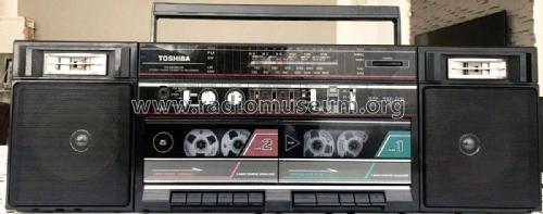 Stereo Radio Cassette Recorder RT-7046; Toshiba Corporation; (ID = 2598305) Radio