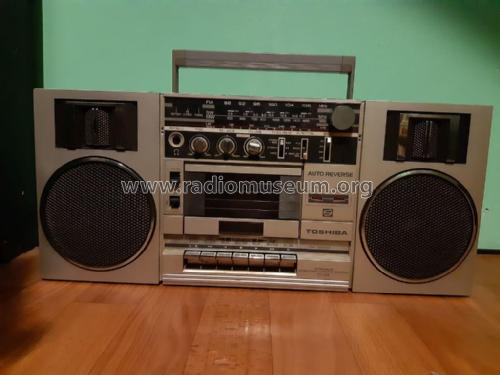 Stereo Radio Cassette Recorder RT-150S; Toshiba Corporation; (ID = 2624714) Radio