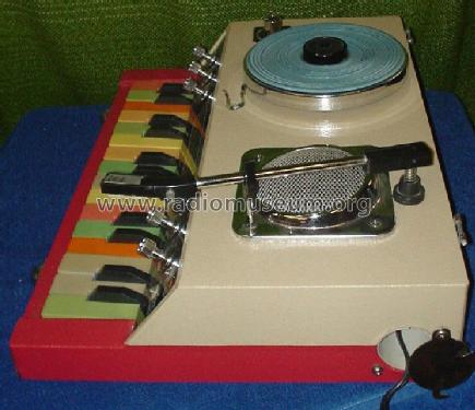 Viola Audio - Solid State Organ Radio Phonograph ORP-1850 Series; Unknown to us - (ID = 1714077) Radio